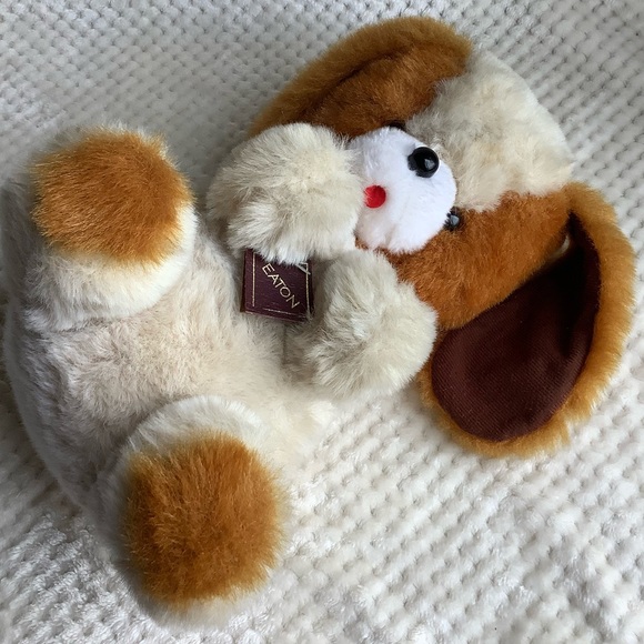 Vintage EATON Plush Dog 13.5 inch Sitting Stuffed Animal Dog w EATON Chest Tag - Picture 11 of 15